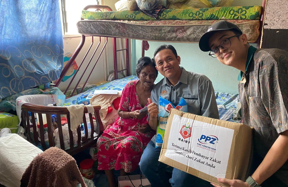 photo_6122880088866406814_y